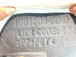 TESLA TECHNICS 1081584-00-D A2477251601 НАКЛАДКА КОЛІСНОЇ АРКИ ПРАВА ЗАДНЯ TESLA MODEL 3 1081584-00-D