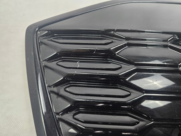 Audi OE AUDI Q6 E-TRON S-LINE S LINE 2023 -> GRILL ATRAPA CHŁODNICY 85H853653A NR.2 AUDI Q6 E-TRON S-LINE S LINE 2023 -> РЕШІТКА РАДІАТОРА (АТРАПА) 85H853653A