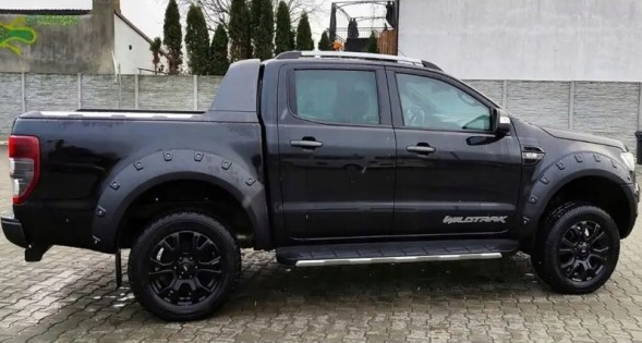 4UP RANGT715-18 ПЛАСТИКОВІ РОЗШИРЕННЯ 8 СМ БРИЗКОВИКІВ НАДКОЛІВ FORD RANGER T7 (2015-2018)