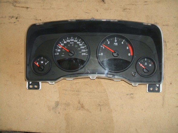 Jeep OE JEEP COMPASS І ліфт 2.2crd ЛІЧИЛЬНИК ГОДИННИКА 68080409AC 68080409AE