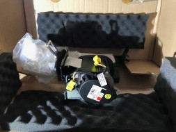 Mercedes-Benz OE MERCEDES W213 Ремінь безпеки A2138600585 ЛІВ