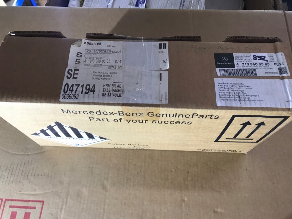 Mercedes-Benz OE MERCEDES W213 Ремінь безпеки A2138600585 ЛІВ