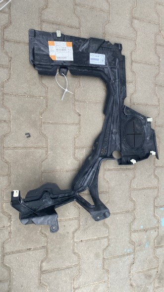 BMW OE Osłona podłoga prawa BMW 1 f40 2 f44 7436656 Qua13/4/25 Щиток для підлоги правий BMW 1 f40 2 f44 7436656