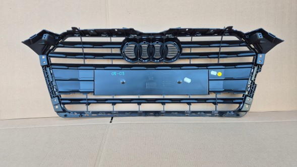Audi OE GRILL AUDI A5 F5 8W6 PRZEDLIFT 2015-2019 CHROM RAMKA + CZARNY Решітка радіатора GRILL Audi A5 F5 8W6 15-19 ХРОМ OE 8W6853651 ОРИГ. НОВА !