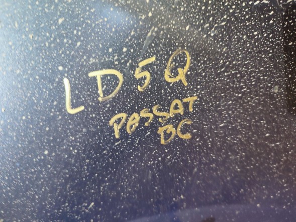 Китай BŁOTNIK LEWY PRZÓD VOLKSWAGEN PASSAT B6 LD5Q БРИЗКОВИК ЛІВИЙ ПЕРЕДНІЙ VOLKSWAGEN PASSAT B6 LD5Q