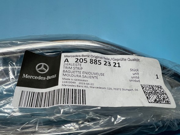 Mercedes-Benz OE 2058852321, A2058852321, A-205-885-23-21 НОВА ОРИГІНАЛЬНА ПРАВА ПЛАНКА ХРОМ НАКОНЕЧНИК ВИХЛОПУ MERCEDES A2058852321 R