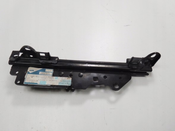 Ford OE Кронштейн, планка переднього сидіння Ford Fiesta 1995-2002 OE 1037571