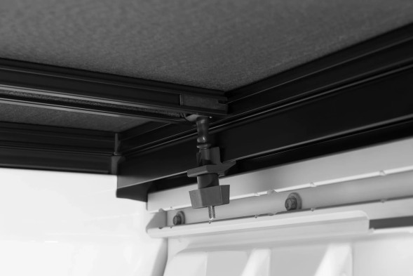 Китай 92420 Кришка кузова Extang Trifecta Tri-Fold RamBox 5,7ft RAM 1500 09-18