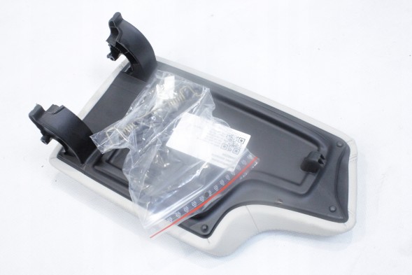 BMW OE 6817659 51166817659 ПІДЛОКІТНИК ШКІРЯНИЙ ELFENBEINWEISS СЛОНОВА КІСТКА BMW F32 F33 F36 LCI