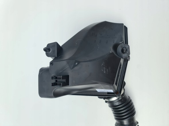 BMW OE KKDA BMW G30 G11 G12 G14 G15 G16 OBUDOWA FILTRA POWIETRZA 7934477 BMW G30 G11 G12 G14 G15 G16 КОРПУС ПОВІТРЯНОГО ФІЛЬТРА 7934477