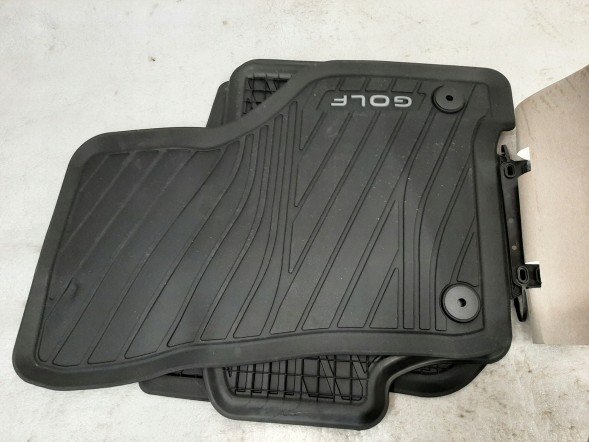 Volkswagen OE КОМПЛЕКТ ГУМОВИХ Килимків VW GOLF VIII 5H1061502A
