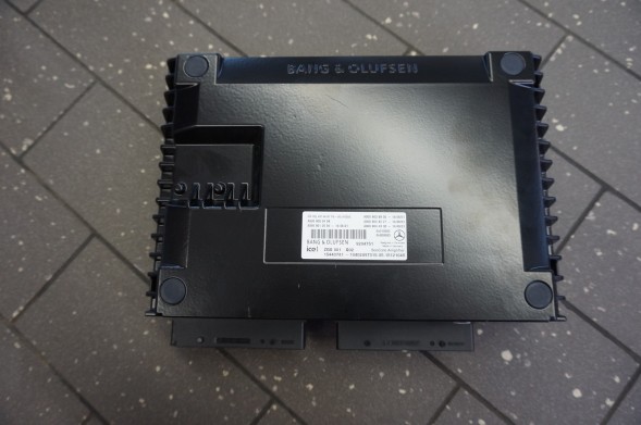 Mercedes-Benz OE A0009000409 ПІДСИЛЮВАЧ BANG &amp; OLUFSEN MERCEDES GLE W292