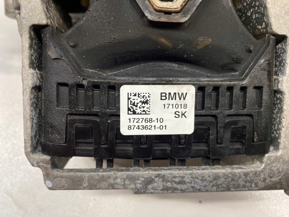 BMW OE 8743621 BMW КОРПУС ДВИГУНА BMW X1 F48/ X2 F39 22118835564