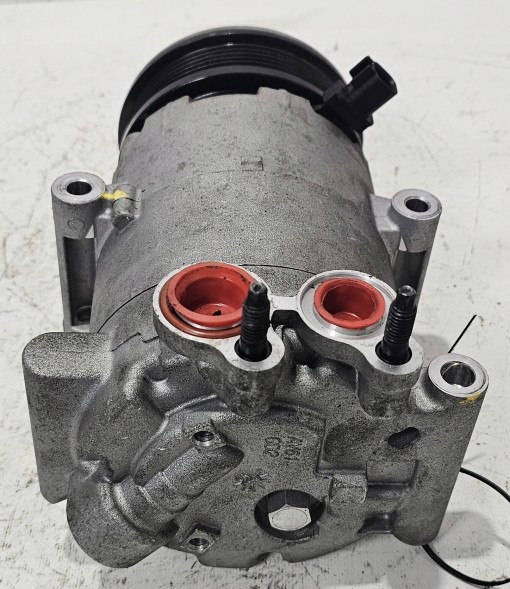 Ford OE НОВИЙ ОРИГІНАЛЬНИЙ КОМПРЕСОР КОНДИЦІОНЕРУ ПОВІТРЯ FORD / VOLVO - AV61-19D629-C2A