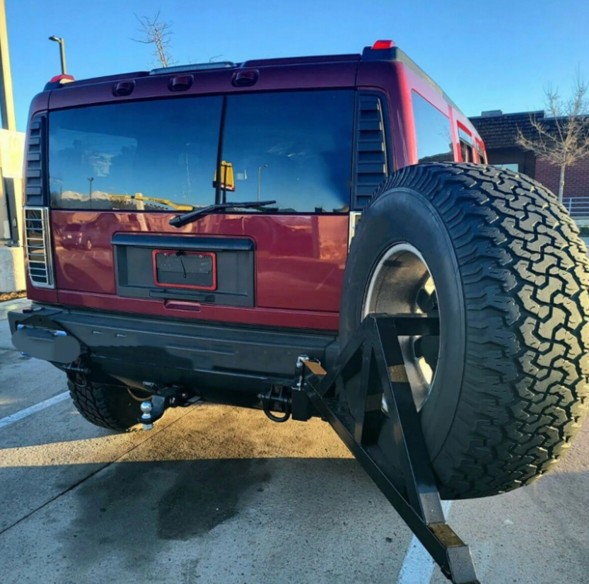 USA USA-EB148527 ТРИМАЧ ЗАПАСНОГО КОЛЕСА HUMMER H2 03-09