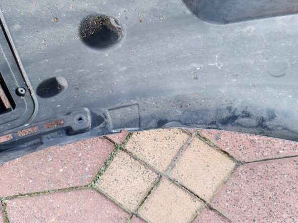 Peugeot OE 9835380980 .x Peugeot 308 III T10 21- надколесо праве переднє