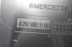 Mercedes-Benz OE НАДКОЛЕСО ЛІВЕ ЗАДНЄ MERCEDES EQS W297 OE A2976801108