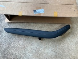 Mercedes-Benz OE A2057202613 Mercedes C 205 Оббивка ліва 2057202513
