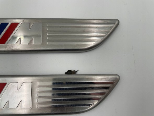 BMW OE MRKA MRKA BMW X6 E71 E70 LISTWY OZDOBNE M PAKIET 7205265 BMW X6 E71 E70 ДЕКОРАТИВНІ ПЛАНКИ М ПАКЕТ 7205265