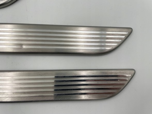 BMW OE MRKA MRKA BMW X6 E71 E70 LISTWY OZDOBNE M PAKIET 7205265 BMW X6 E71 E70 ДЕКОРАТИВНІ ПЛАНКИ М ПАКЕТ 7205265