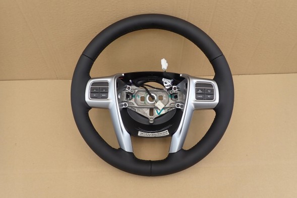 Chrysler OE KIEROWNICA MULTI SKÓRA JEEP Chrysler Town &amp; Country CARAVAN Dodge LANCIA P1WC18DX9AD OEM КЕРМО МУЛЬТИ ШКІРА JEEP Chrysler Town &amp; Country CARAVAN Dodge LANCIA