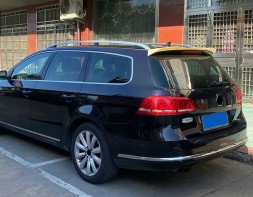 AD FP003003 Накладка спойлера на люк VW Passat B7 універсал ABS, дах глянцевий чорний