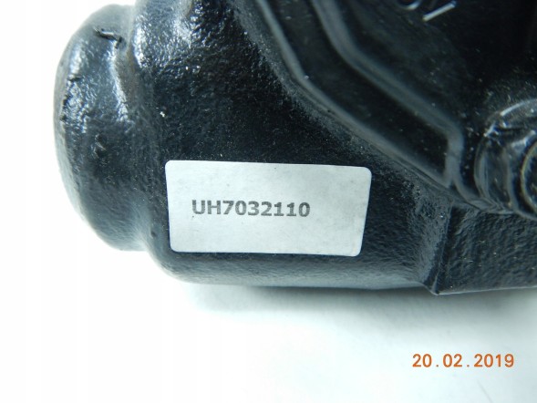 Mazda OE MAZDA B-SERIES ORY РУЛЬОВИЙ ПРИВОД У ЗБОРЕ UH7032110