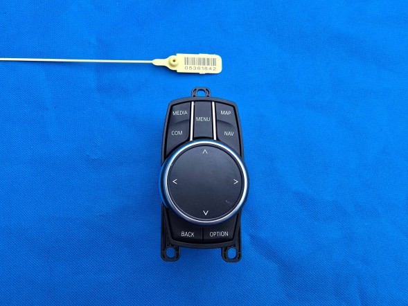 BMW OE QUA8188 Сенсорний контролер BMW F20 F30 F32 F22 F34 F15 F48 F25 F26 5A3B1E6