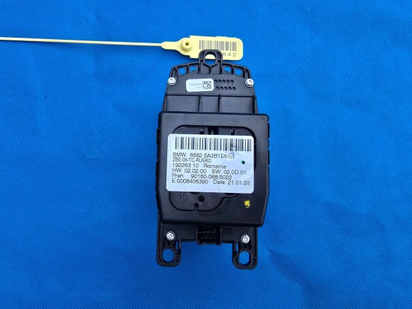 BMW OE QUA8188 Сенсорний контролер BMW F20 F30 F32 F22 F34 F15 F48 F25 F26 5A3B1E6