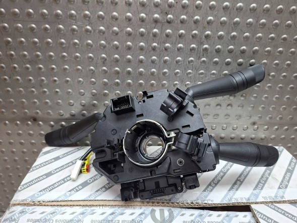 Fiat OE S26340708 ПЕРЕМИКАЧІ КОМБІНОВАНІ СТРІЧКА 735707957 FIAT GRANDE PUNTO 2006-