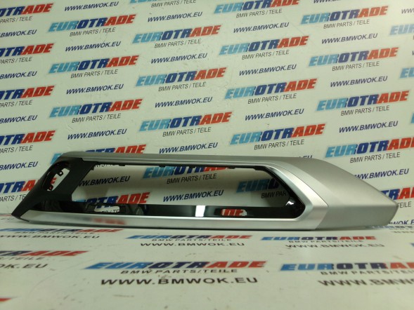BMW OE BMW X3 G01 X4 G02 ПЛАНКА КОНСОЛІ НОВА (НЕВЕЛИКИЙ ВІДКОЛ НА КУТКУ) 9363490