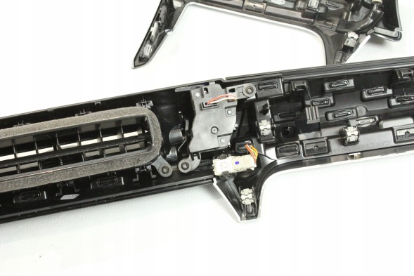 BMW OE 9496125 9483381 ДЕКОРАТИВНІ ДЕКОРИ PIANOBLACK ДОШКИ BMW U06 U11 X1
