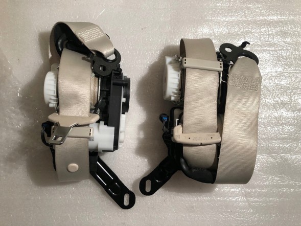 BMW OE 72 11 7402423 72 11 7402424 72 11 7435895 72 11 7434183 72 11 7402529 Ремені безпеки BMW 7 2015- G11 G12 бежевий Оригінал