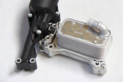 Mertt A6511800610 Корпус фільтра mercedes a6511800610 om 651 cdi охолоджувач масла