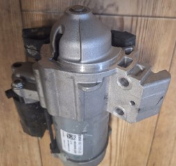 BMW OE 12418671505 12 41 8671505 12418691852 8691852 СТАРТЕР BMW G01 G02 G05 G06 G07 G14 G15 G16 G20 G21 G30 G31 G32