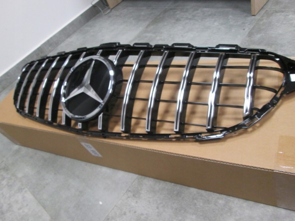 PELOPTICAR W205BZ031003 ГРИЛЬ АТРАПА MERCEDES C W205 AMG PANAMERICANA GT-R