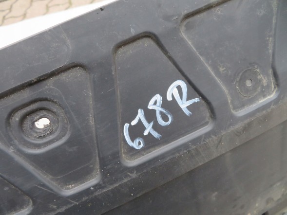 Volkswagen OE ЕЛЕМЕНТ ЗАКРИВАННЯ ПЕРЕДНЬОГО БАМПЕРА SUPERB ORIGINAL 3V0807611A