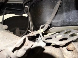Fabryka4X4 OMC АЛЮМІНІЄВА КРИШКА ПАЛИВНОГО БАКА MITSUBISHI L200 (2006-2010)