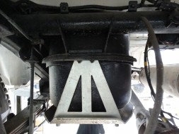 Fabryka4X4 OMC АЛЮМІНІЄВА КРИШКА ПАЛИВНОГО БАКА MITSUBISHI L200 (2006-2010)