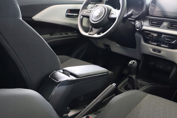 Rati C06798A Підлокітник з адаптером для Suzuki Swift, 2024- , ARM2-Black