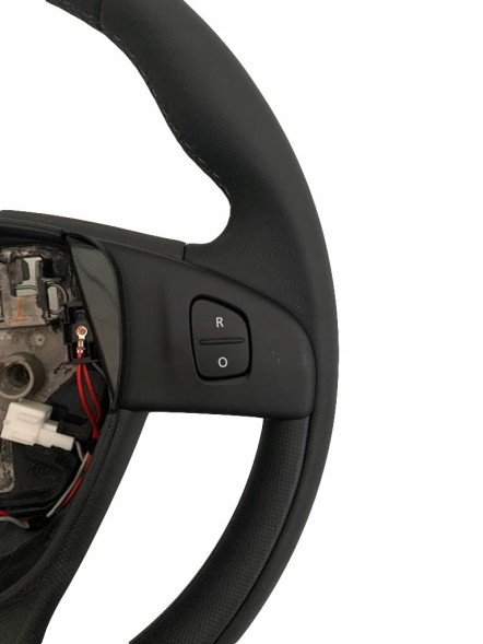 Renault OE Б/у кермо 484007848R Renault Clio