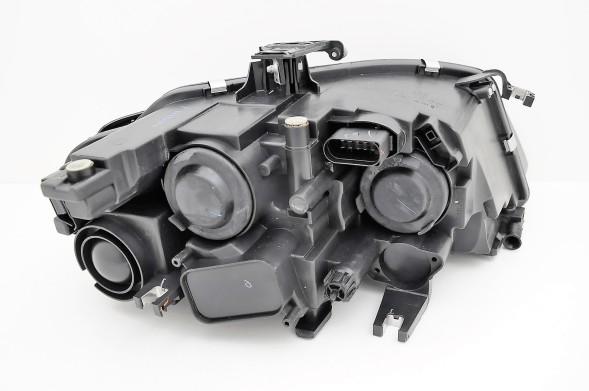 Китай 390008HS9446-1121RMLDEM2BM AUDI A4 B8 2008-2011 ФАРА ПРАВА