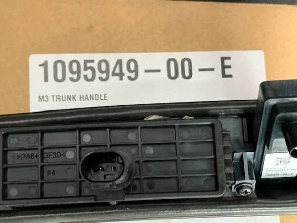 Infiniti OE Мікроперемикач камери заднього ходу Tesla Y 3 1095949-00-E