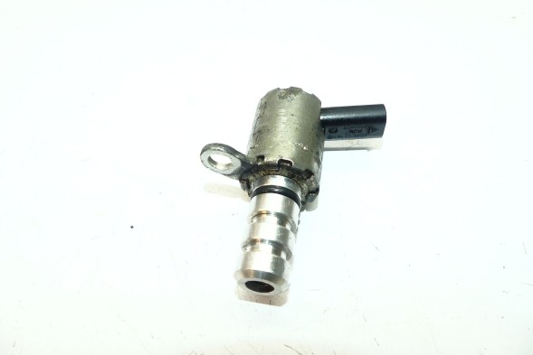Audi OE 06K115243L Новий оригінальний клапан управління oe 06k115243л