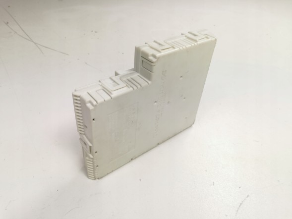 Peugeot OE 1697856880 Б/у блок запобіжників peugeot 308 t10 2022 03234-21-12227 1697856880