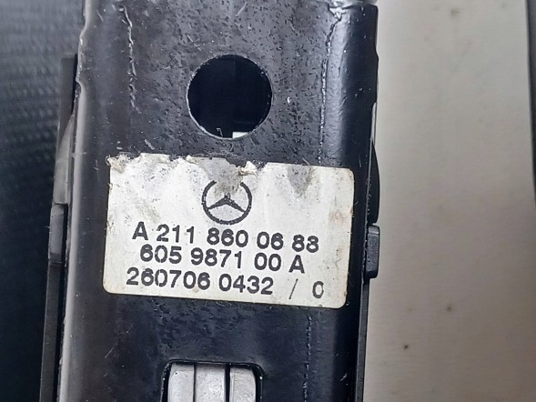 Mercedes-Benz OE A2118604186-MERC MERCEDES E W211 W211 Ремінь безпеки, ліва передня направляюча шина 2118604186