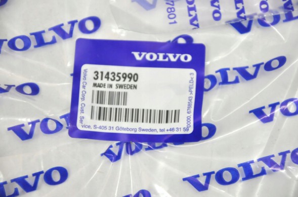 Volvo OE 31435990 Комплект передніх бризговиків Volvo