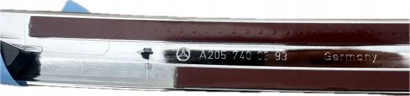 Mercedes-Benz OE LISTWA KLAPY BAGAZNIKA CHROM MERCEDES C W205 KOMBI COMBI ORYGINAL NOWA 2057400393 ПЛАНКА ЗАСЛІНКИ БАГАЗНИКА ХРОМ MERCEDES C W205 УНІВЕРСАЛ КОМБІ ОМ НОВА 2057400393