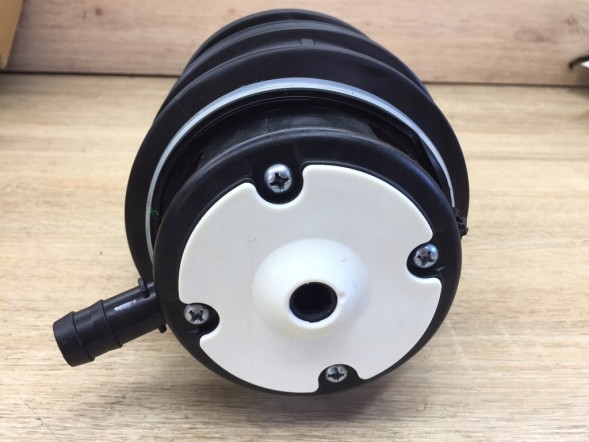 Maxpeedingrods A2113200725 2113200725 Втулка сильфонної подушки ліва задня для CLS Coupe W219 C219 E Sedan Kombi W211