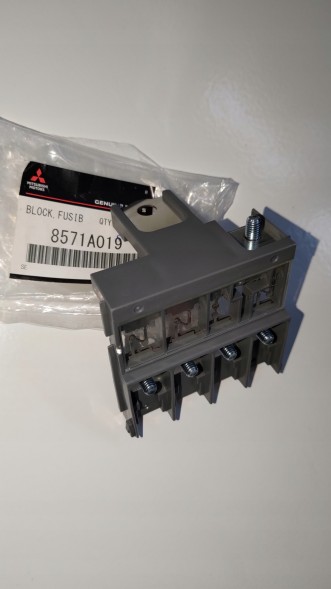Mitsubishi OE WB/8571A019 ЗАПОБІЖНИКИ MITSUBISHI LANCER EVO X KLEMA PLUS